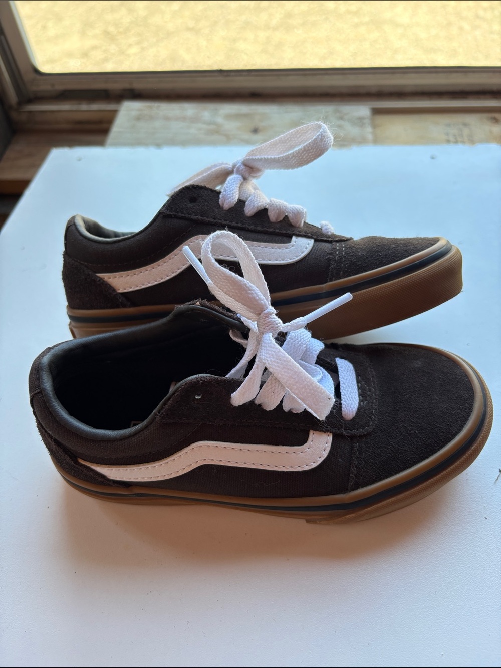 Vans Kids Old Skool Low Top Sneakers in Black/White